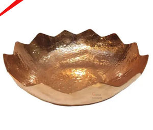 Tazón de servicio de acero inoxidable de aspecto martillado de metal con acabado dorado de aspecto simple para restaurante y bar de hotel - Product Image 1