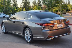 รถยนต์มือสองขายดีที่สุด ปี 2018 LS 500h ไฮบริด V-6, ระบบขับเคลื่อนสี่ล้อ - Product Image 2