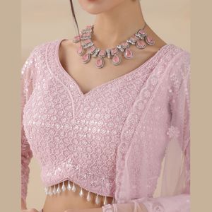 Royal Blush rose poisson coupe Net Lehenga avec broderie lourde à la main travail parfait pour toutes les occasions de l'Inde en gros dans le prix - Product Image 4