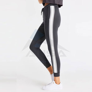 Pantalones Casuales de Mujer con Logotipo Personalizado, Diseño Invernal de Última Moda con Cintura Ajustable con Cordón, Ajuste Cómodo y Lavado, Pantalones Deportivos Elegantes - Product Image 6