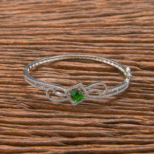 Zirconia cúbica chapada en rodio, Diamante americano clásico Kada con aspecto elegante para mujer - Product Image 3