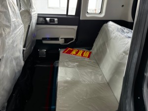 SUV électrique d'occasion 2024, longue autonomie, BEV, avec charge rapide et performances 4x4 - Product Image 4