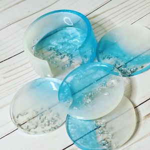 Ensemble de dessous-de-verre en résine, design équilibré pour les intérieurs classiques et modernes, élégant, de qualité supérieure, durable, réutilisable, décoration de table - Product Image 2