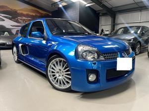 RENAULT CLIO 3.0 V6 SPORT 3DR USADO, VOLANTE A LA IZQUIERDA/DERECHA - Product Image 2