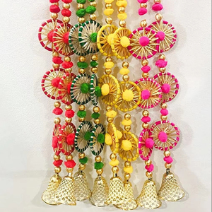 Cadena de borla de pompón ecológica colgante de pared decorativo y telón de fondo para decoración de Haldi Mehendi Sangeet - Product Image 1