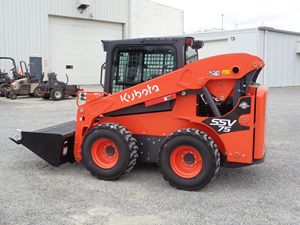 Bon état 2025 Kubota SSV75 Skid Steer - Product Image 3