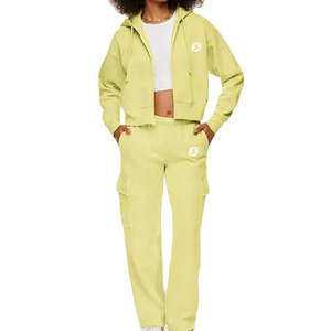 Ensemble de survêtement pour femme, style streetwear d'hiver, haut court à manches longues, jogging, 100% coton, personnalisable, deux pièces avec poches latérales - Product Image 1