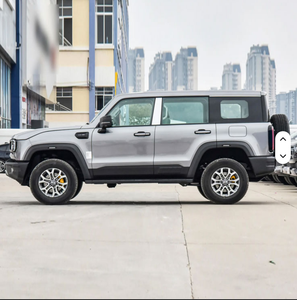 Rendimiento de calidad BJ40 2,0 T 5 asientos mejor lujo Suv 2WD 4WD vehículos todoterreno gasolina coches nuevos 2024 Beijing BJ40 - Product Image 4