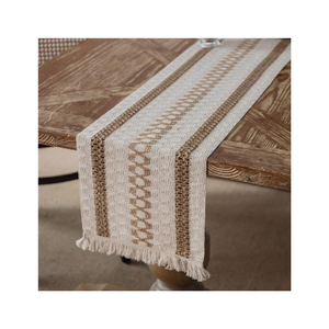 Rustique Golf Vibe 14x72 Pouces 200 GSM 100% Coton Tasselled Brodé À La Main Recyclable Durable Exportation quantité minimale de commande 100 Chemins De Table - Product Image 5