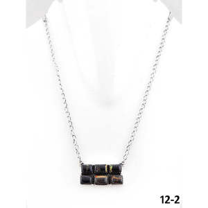 Collier pendentif en turquoise et argent sterling de style sud-ouest, bijoux fins faits à la main - Product Image 1
