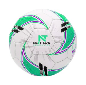 Ballon de football d'entraînement Next Tech Industries en matériau PU pour l'entraînement avec design personnalisé et logo personnalisé - Product Image 2