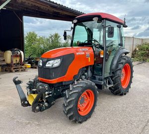 Producto de Alta Demanda: Tractores Agrícolas Kubota 4WD con Cabina Cerrada, Tractores de Ruedas Kubota Más Vendidos, Bajo Kilometraje, EE. UU. - Product Image 5