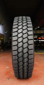 Neumático de camión versátil para todas las posiciones 295/75R22.5 que ofrece una gran durabilidad, tracción estable y un rendimiento diario constante. - Product Image 3