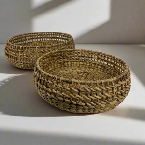 Ensemble de 2 bols tissés en jacinthe d'eau décor de présentation de repas naturel produits vietnamiens en gros écologiques - Product Image 2