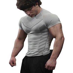 T-shirt en polyester de haute qualité, sans motif, à compression, personnalisable, pour hommes, décontracté, séchage rapide et respirant - Product Image 1