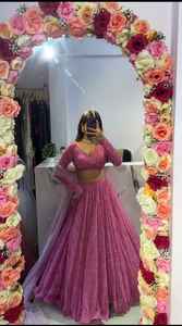 Lehenga ล่าสุดที่สวยงามพร้อมพิมพ์ลายดอกไม้ที่สวยงาม - Product Image 3