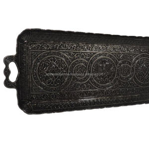 Plateau de service de nourriture noir en relief fait à la main forme rectangulaire en aluminium parfait pour servir des fast-foods de la meilleure qualité d'Inde - Product Image 1