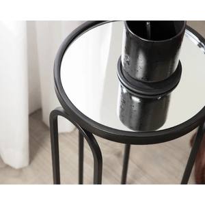 Pomeroy Glam, mesa redonda de acento de Metal con parte superior de espejo, sala de estar negra para mesa auxiliar decorativa, dormitorio, entrada, decoración del hogar - Product Image 4