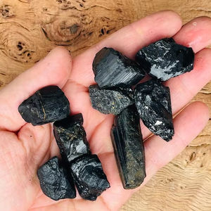 คริสตัลทัวร์มาลีนธรรมชาติสีดำอัญมณีหยาบไม่ผ่านการบำบัดขนาดกำหนดเองสำหรับการทำเครื่องประดับ - Product Image 2