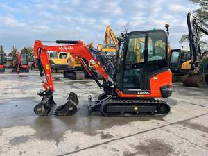 Nouvelle mini-excavatrice Kubota KX027-4, excavatrice compacte sur chenilles, capacité de la benne, faible niveau sonore, cabine, mini-excavatrice Kubota - Product Image 5