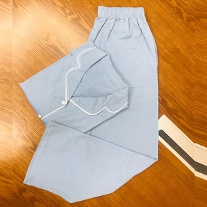 Ensemble pyjama 2 pièces pour enfants, conçu sur mesure par l'usine OEM, chemise à boutons en pur coton tricoté et pantalon droit - Product Image 2