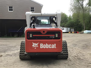 Chargeuse compacte Bobcat T770 en bon état, moteur diesel, capacité de charge nominale de 60 tonnes, moteur et boîte de vitesses de 60 kW, haute qualité, prête à être expédiée - Product Image 3