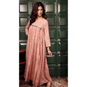 เดรสทรงเอไลน์จีบระบายสี Stardust Mocha คอทรงโอ แขนสามส่วน เอวทรงเอ็มไพร์ ใส่สบาย ทรงพอดีตัวและบานออก - Product Image 4