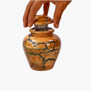 Urne funéraire personnalisée en bois de manguier Boîte commémorative d'art fractal faite à la main Urne funéraire décorative pour cendres - Product Image 5