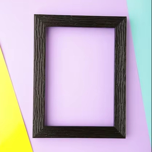 Esencia capturada con marco de madera memorable: una pantalla duradera y elegante para sus fotos atesoradas - Product Image 1