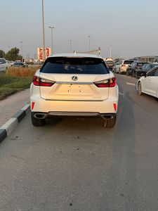 LEXUS RX350 AWD 4X4 2018 D'OCCASION, FULL OPTION, CONDUITE À GAUCHE, MOTEUR ESSENCE V6 3.5L, 6 CYLINDRES, 5 PLACES, TRANSMISSION AUTOMATIQUE - Product Image 6