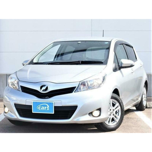T-oyota vitz <span class=keywords><strong>Yaris</strong></span> <span class=keywords><strong>Hatchback</strong></span> nhỏ gọn và đáng tin cậy với ổ đĩa trơn tru và nội thất thoải mái - Product Image 1