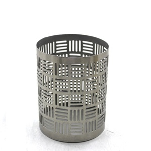 Candelabros de tamaño estándar de Color plateado votivo redondo de hierro de diseño antiguo, linternas y tarro de vela para decoración del hogar - Product Image 1