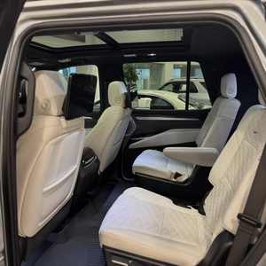 2025 Cadillac Escalade V-Series SUV de luxe - Product Image 5