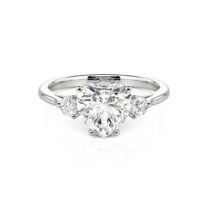 Bague de fiançailles Jeulia pour homme en argent sterling avec trois pierres en moissanite en forme de cœur, style hip-hop - Product Image 1