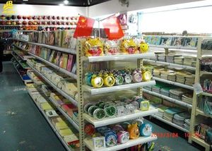 Base pesada personalizada para estante de exhibición de aperitivos con recubrimiento en polvo de fácil montaje para presentación en tienda Chips Galletas Obleas - Product Image 5