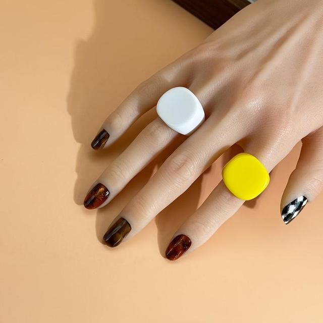 Designer Resin Craft Chunky Acrylic Ring Handmade Colorful Lightweight Statement Fashion Jewelry Collection for Women Girls