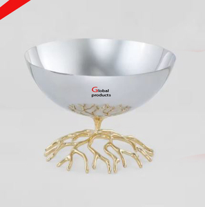 Bol de service en métal au design classique et finitions argentées pour la cuisine et la table, idéal pour servir de délicieux plats et desserts - Product Image 5