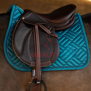 Tapis de selle anglais Tissu doux respirant de haute qualité construction durable design confortable adapté à l'entraînement - Product Image 6