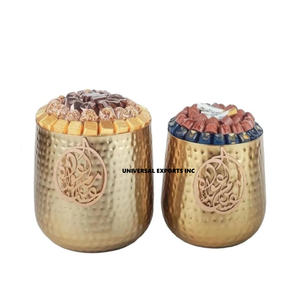 Juego de Dos Tazones para Chocolate con Acabado Dorado, Decorativos, Nuevos, Clásicos, Elegantes y de Diseño - Product Image 1