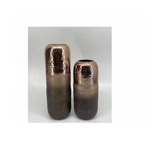 Vase à fleurs moderne en métal fait main, très vendu, écologique, décoration de mariage, qualité supérieure, option de logo personnalisé, décoration - Product Image 3