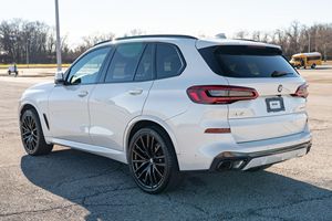 BMW X5 xDrive40i 2020, Turbo de 6 Cilindros, Tracción en las Cuatro Ruedas, Gasolina, Automático, SUV/Crossover - Product Image 4