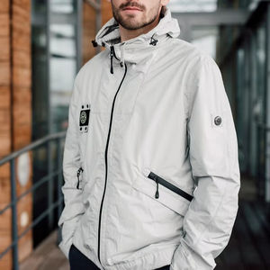 2025 nuevo diseño 100% poliéster entrenamiento y ropa para correr chaqueta para correr para hombres ropa al aire libre rompevientos para hombres - Product Image 1