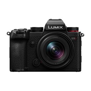 กล้อง24.2MP ไร้กระจกสีดำเลนส์18-40มม., เครื่องบันทึก4K 60P กล้องดูสดจอภาพมุมฟรี Wi-Fi - Product Image 1