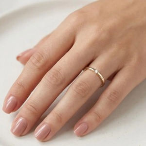 Bague fine empilable en or massif 14 carats avec diamant de laboratoire taille ronde distinctive 0,02 ct E-F VS, idéale pour le quotidien ou comme cadeau - Product Image 6