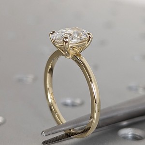 Customized 14K Gold Wedding Band Men's Engagement Ring Oval Cut Lab Grown Moissanite VVS Clarity IGI Classic Diamond Fine Rings - Product Image 4