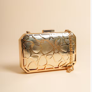 Trendy Mini Metal Clutch Nuevo modelo Bolso de mujer Precio de fábrica al por mayor Bolso de mujer - Product Image 4