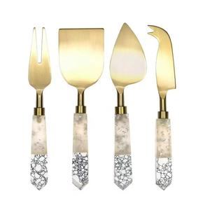 Juego de cuchillos de queso hechos a mano Royal de lujo de acero inoxidable con mango de madera, vajilla bonita, herramientas para bodas, ocasiones especiales - Product Image 3