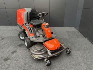 Cortadora de césped Husqvarna Rider R214Ts con plataforma de corte de 103 cm, dirección asistida, 16 HP, tracción en las cuatro ruedas, dirección articulada, en venta. - Product Image 4