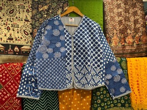 Bleu indigo coton manteau court d'hiver Boho réversible Kantha veste Kantha couette veste décontractée réversible indien mode avant - Product Image 5