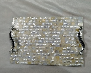 Elegante Bandeja de Servicio y Organizador de Oficina Hecho a Mano con Resina, Material Ecológico, Asas Resistentes para Vajilla de Cocina - Product Image 2